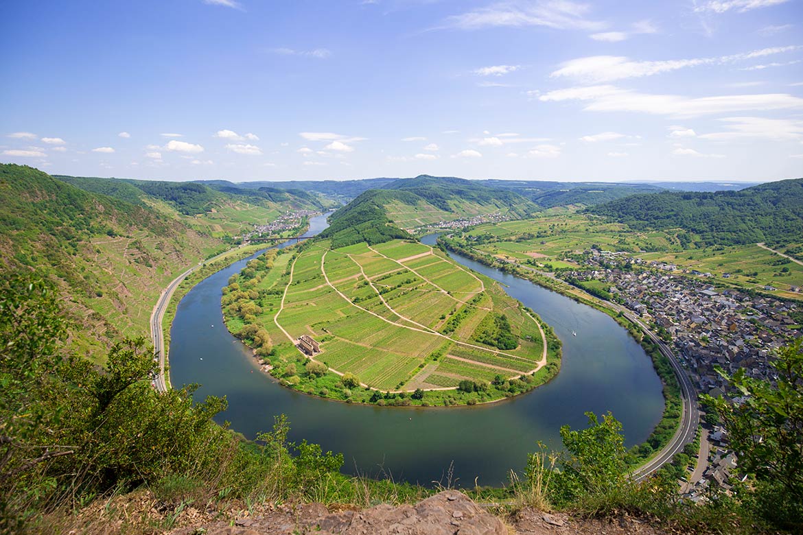Mosel river near the town of Bremm, Rhineland-Palatinate