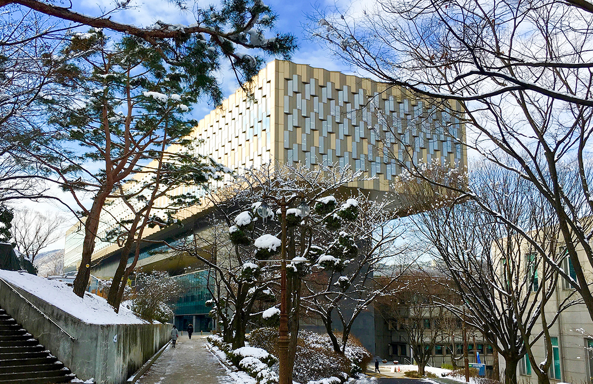 Library building of Seoul National University (SNU)