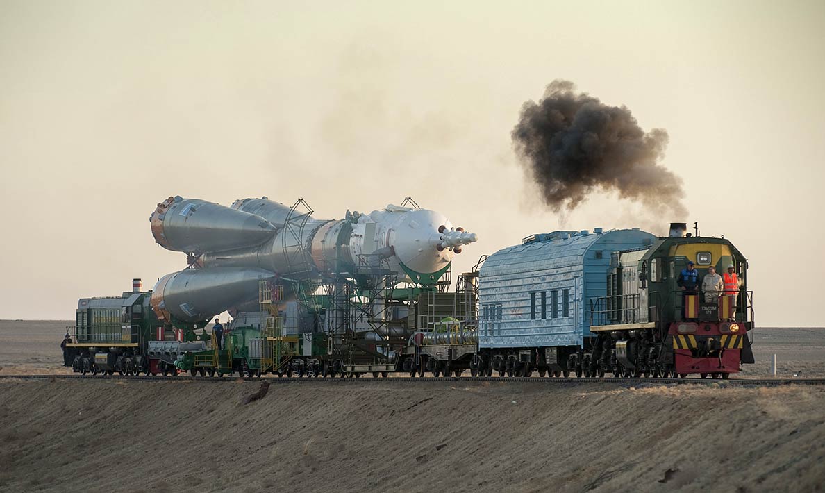 Parts of the Soyuz TMA-16 are transported to the launch pad of the Baikonur Cosmodrome.
