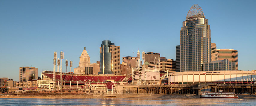 Skyline of Cincinnati at Ohio River, with Great American Tower and U.S. Bank Arena, Cincinnati, Ohio